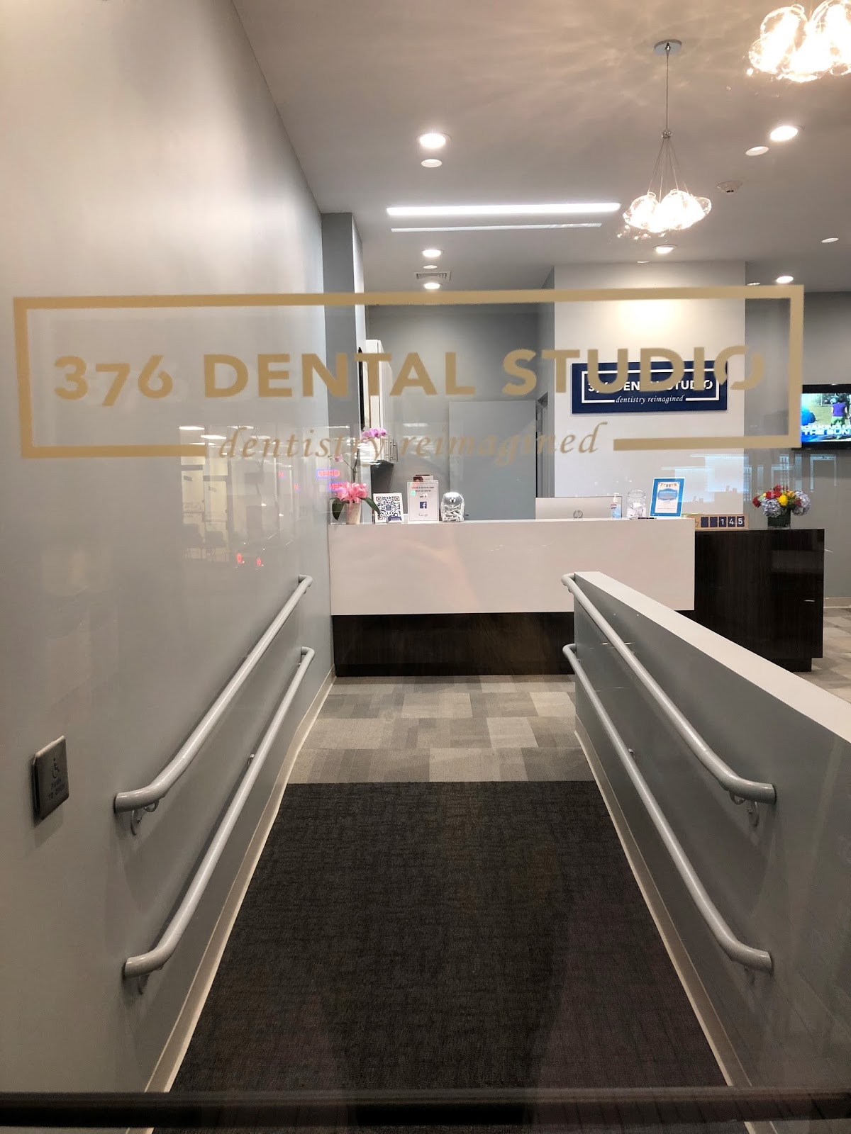 376 Dental Studio: Poonam Soi, DMD