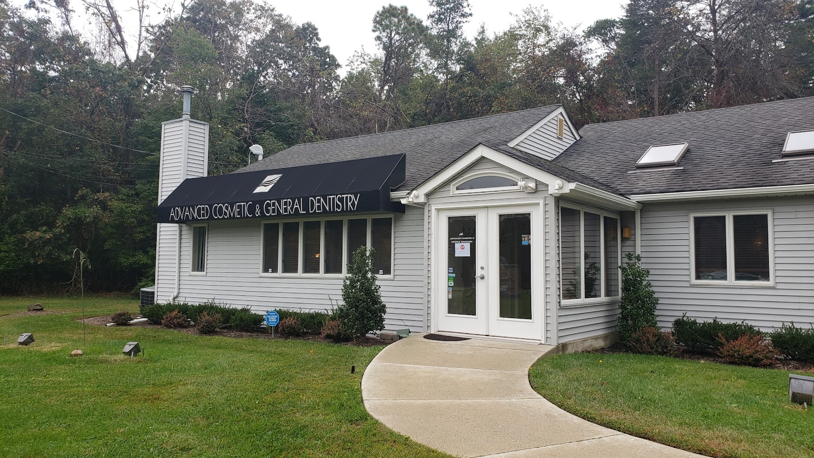 Advanced Cosmetic and General Dentistry