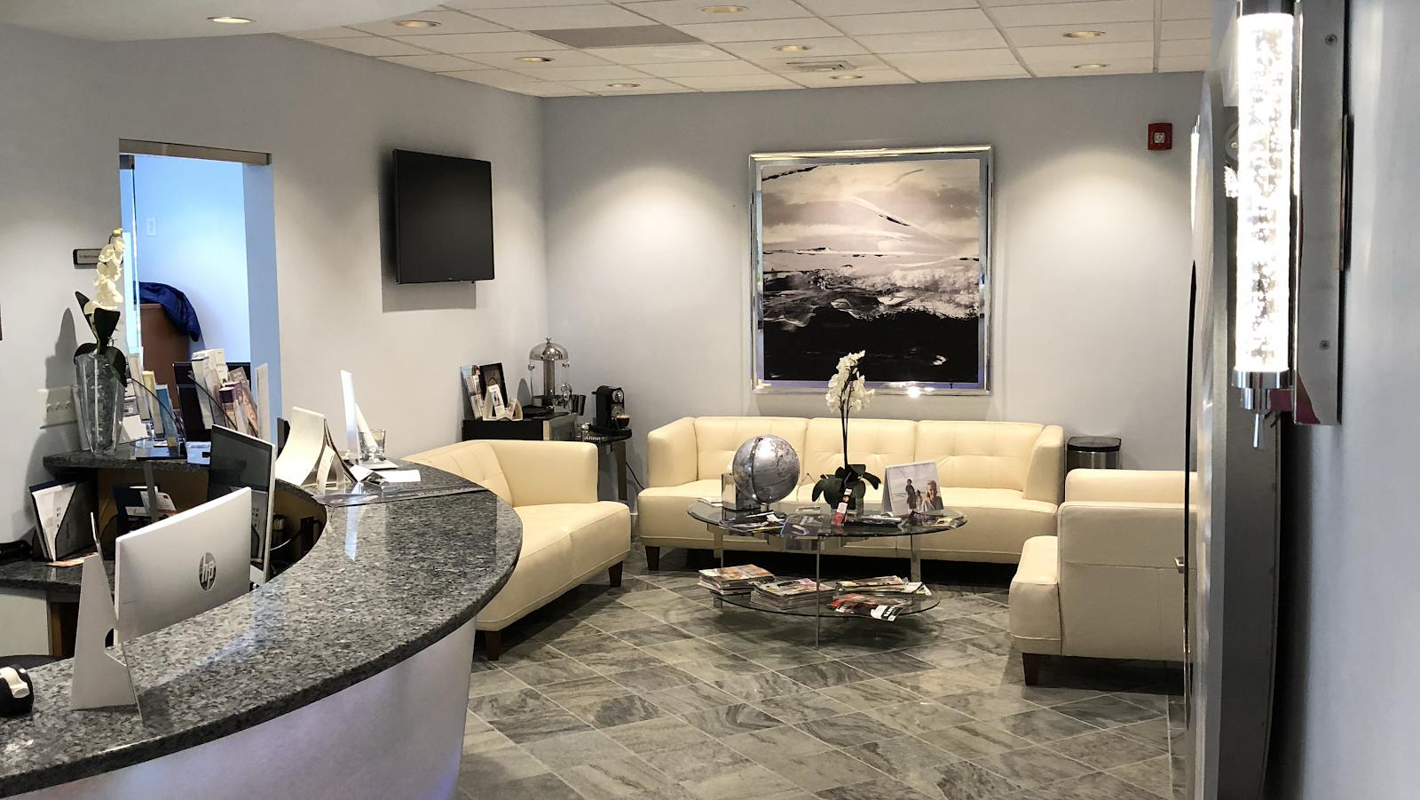 Advanced Cosmetic & Implant Dentistry