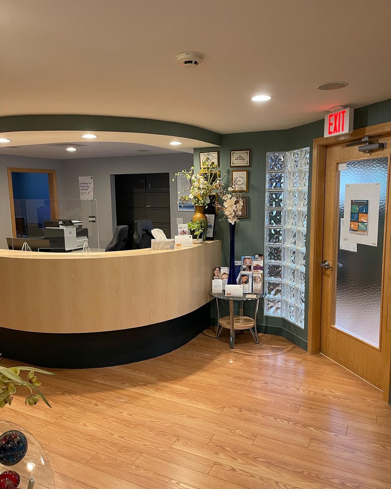 Advanced Cosmetic & Implant Dentistry