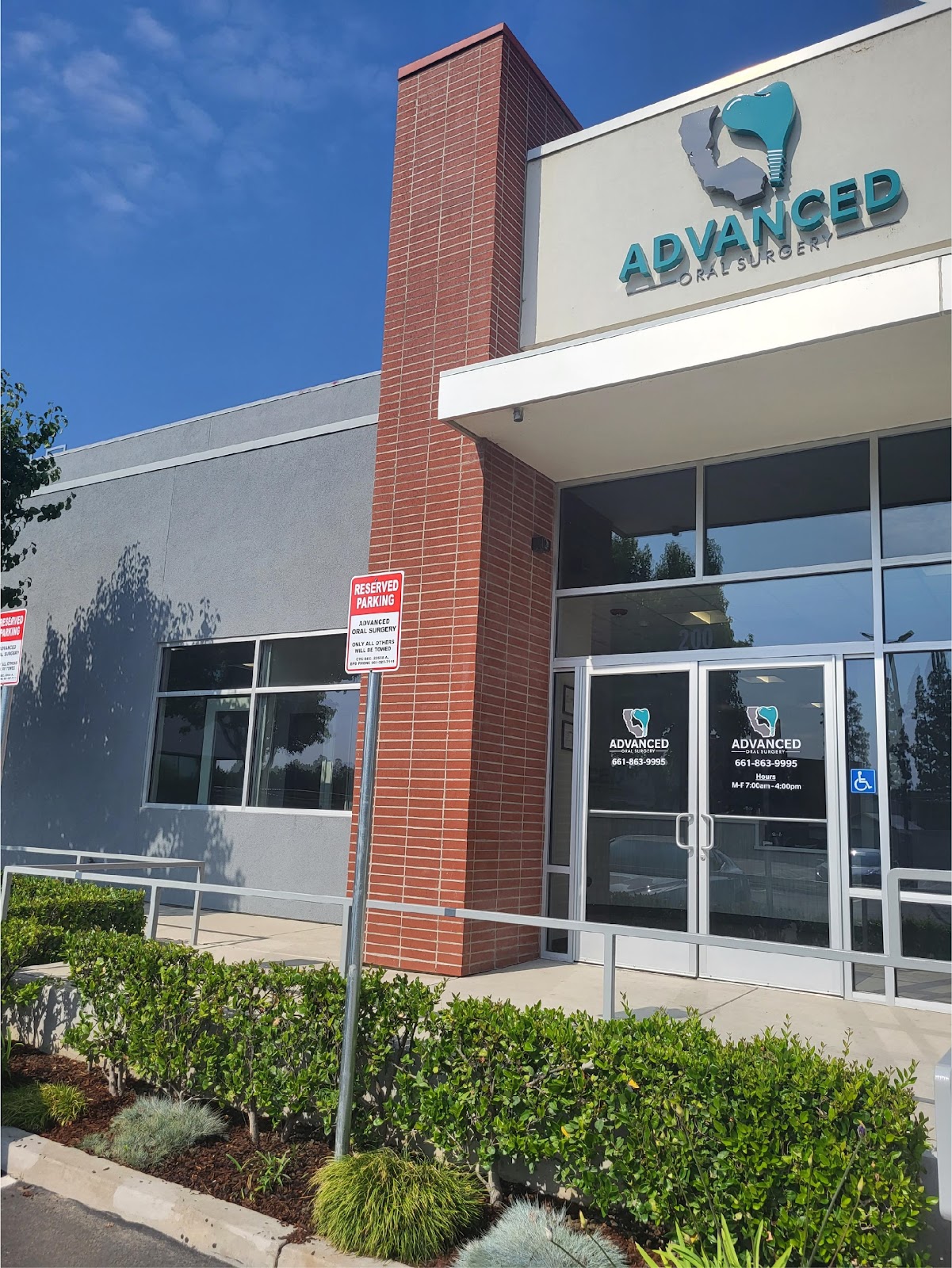 Advanced Oral Surgery, Bakersfield