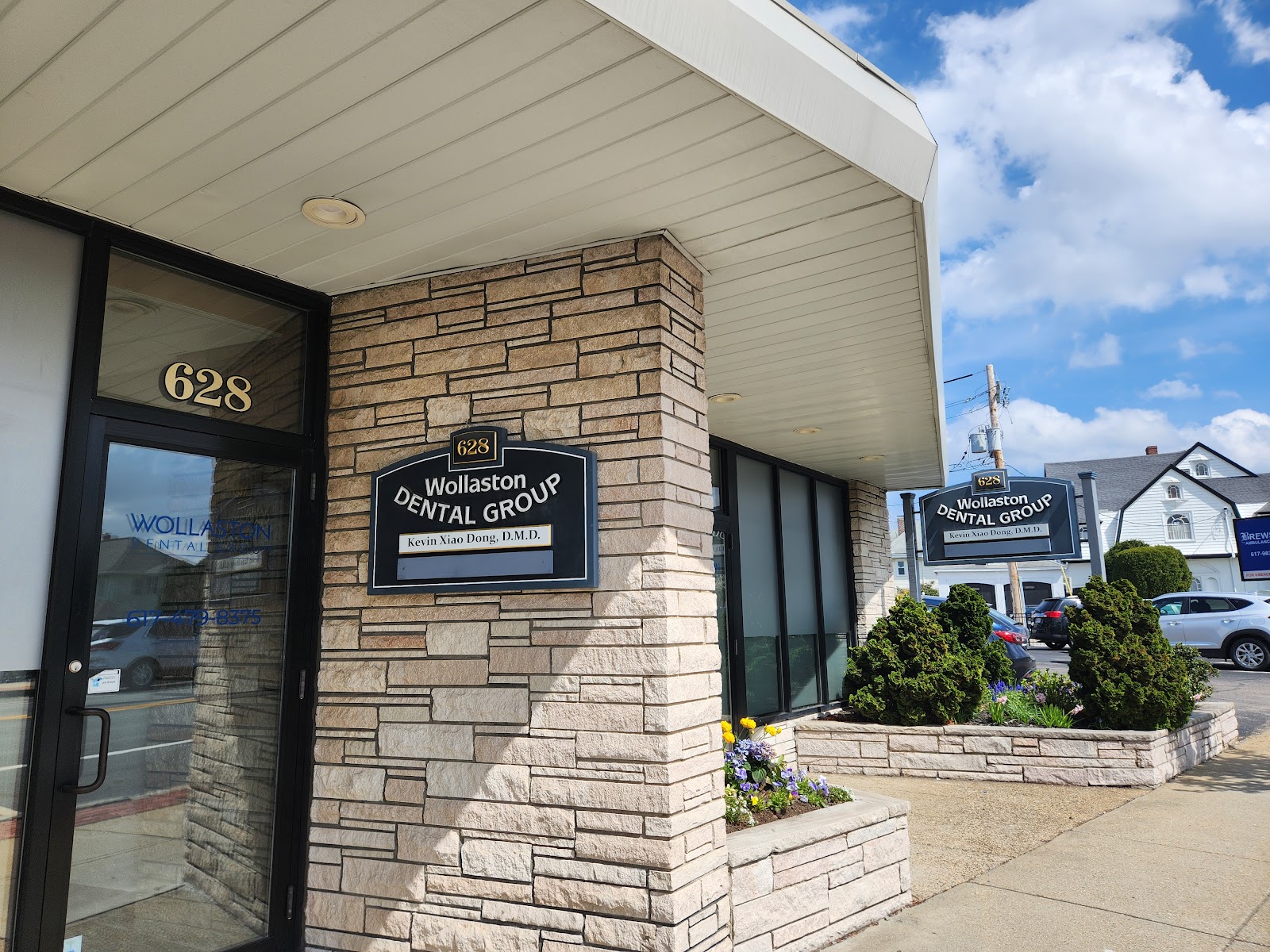 Wollaston Dental Group - Dr. Kevin Xiao Dong, Dr. Paul N McCarthy